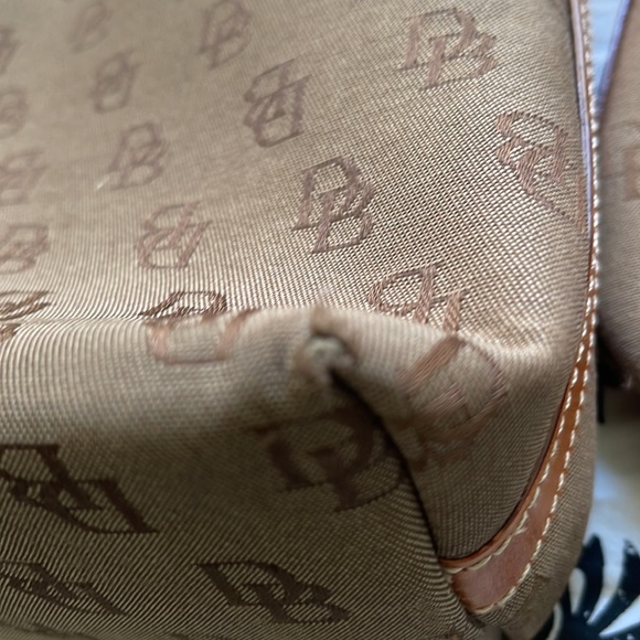 Dooney & Bourke bundle on two bags purses tan canvas used monogram - Picture 6 of 12